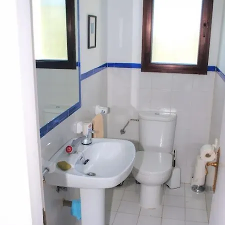 4 Bed Private Pool Bermeja וילה