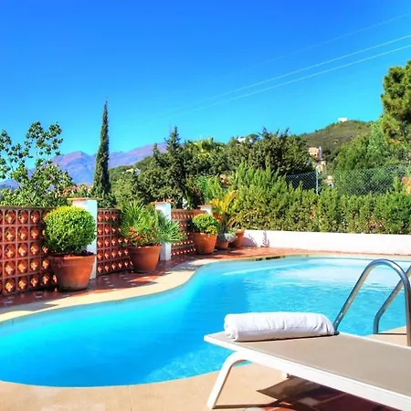 4 Bed Private Pool Bermeja וילה *