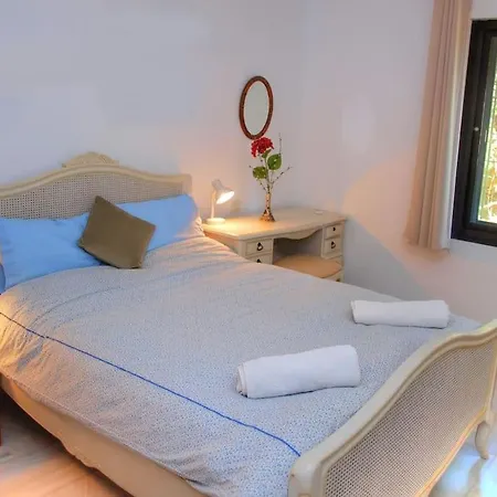 4 Bed Private Pool Bermeja